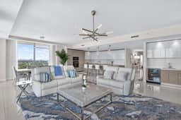 2500 SF Luxury 2BR 2.5BA Condo with Stunning Views