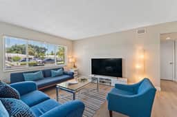 Modern 2BR 1BA Steps From The Singer Island Beach