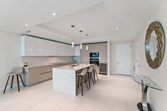 2BR 2BA in a Luxury Beach Resort Amrit