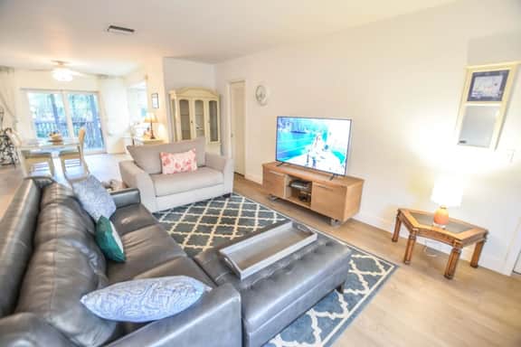 2BR 2BA Large Beach Apartment with Screened Patio
