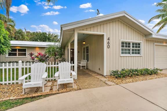 4BR 3.5BA Juno Beach Pool Home