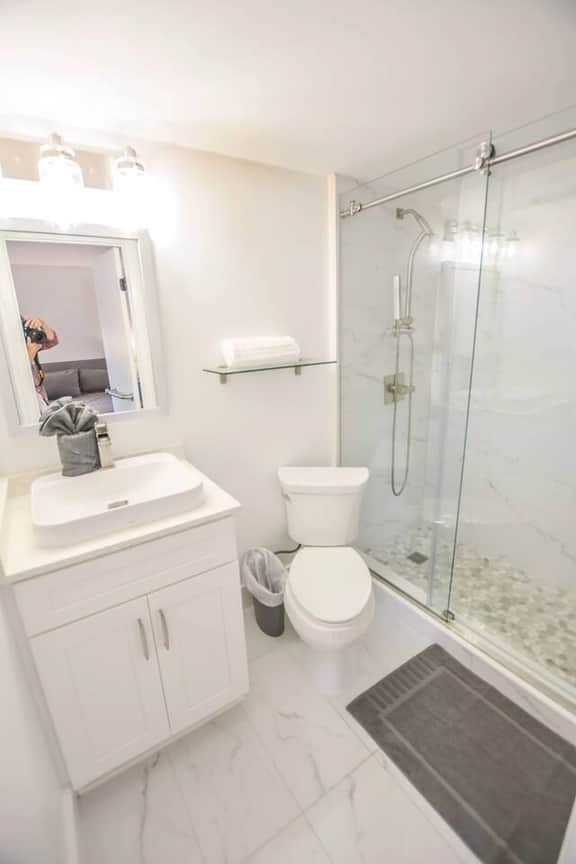 Beautiful 1st floor beach Jupiter condo on canal