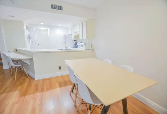 Beautiful 1st floor beach Jupiter condo on canal