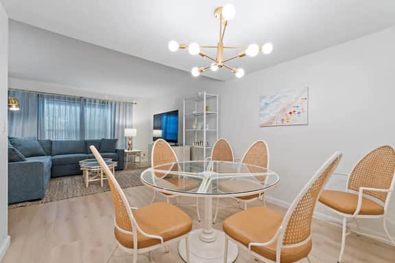 Elegant 3BR Wellington townhome