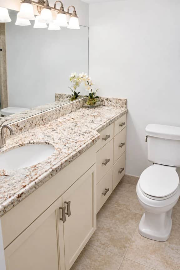 Jupiter Bay Beach Condo - Image 4