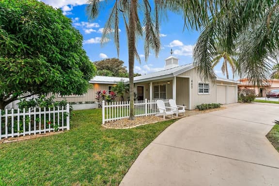 4BR 3.5BA Juno Beach Pool Home